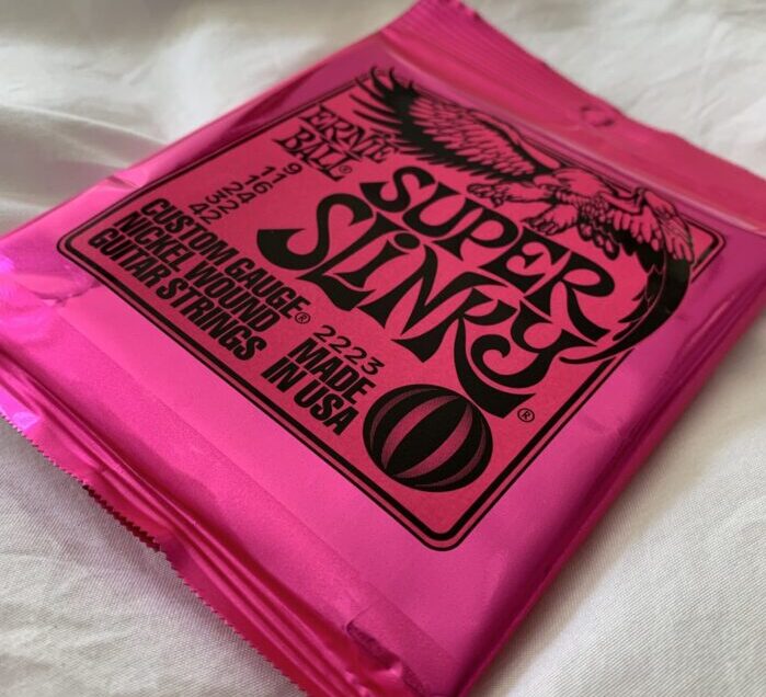 DDD (Test) Auction: Super Slinky guitar strings